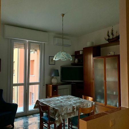 Comfortable Apartament 2 Bedroom Suitable 2-5 Pax بولونيا المظهر الخارجي الصورة
